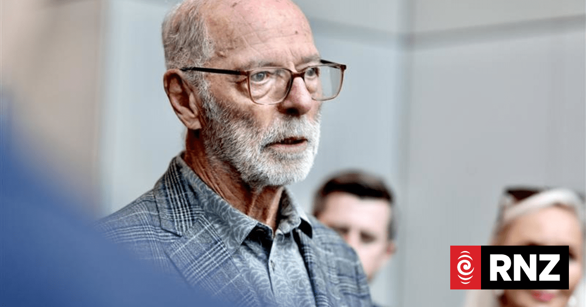 Auckland mayor objects to 'expensive' housing plan request