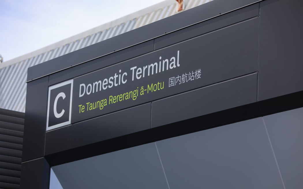 Airbus A320neo flight delays - Auckland Airport - 29 November 2025