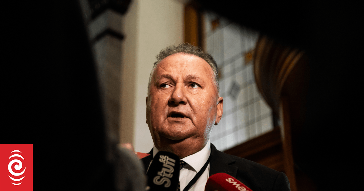 Shane Jones labels critics of fisheries bill as 'noisy voices'