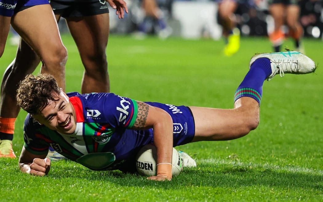 Chanel Harris-Tavita of the Warriors scores a try, One New Zealand Warriors v Wests Tigers.