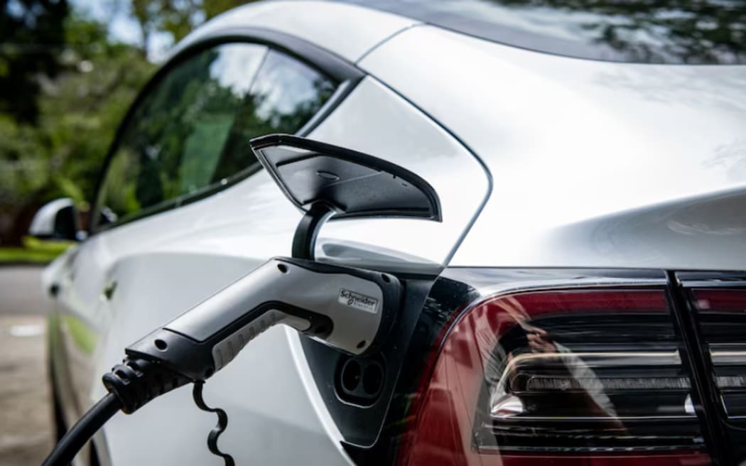 New study finds more people believe misinformation about EVs than disagree with it.