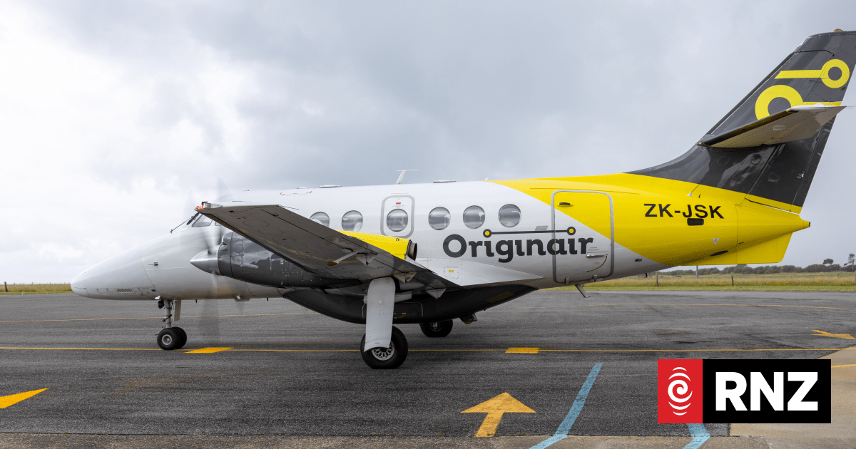 Westport to lose only air service