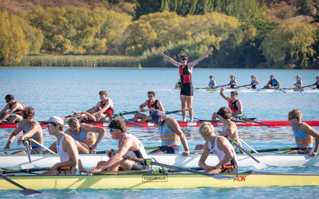 Hamilton Boys BU18 8+ Maadi Cup Winners. Aon Maadi Regatta, National Championships for New Zealand Schools Rowing at Lake Ruataniwha, Twizel, New Zealand. Photo credit Picture Show Ltd