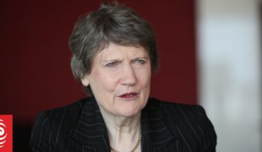 New Zealand and Cook Islands diplomatic tension ‘not beyond repair’, Helen Clark says