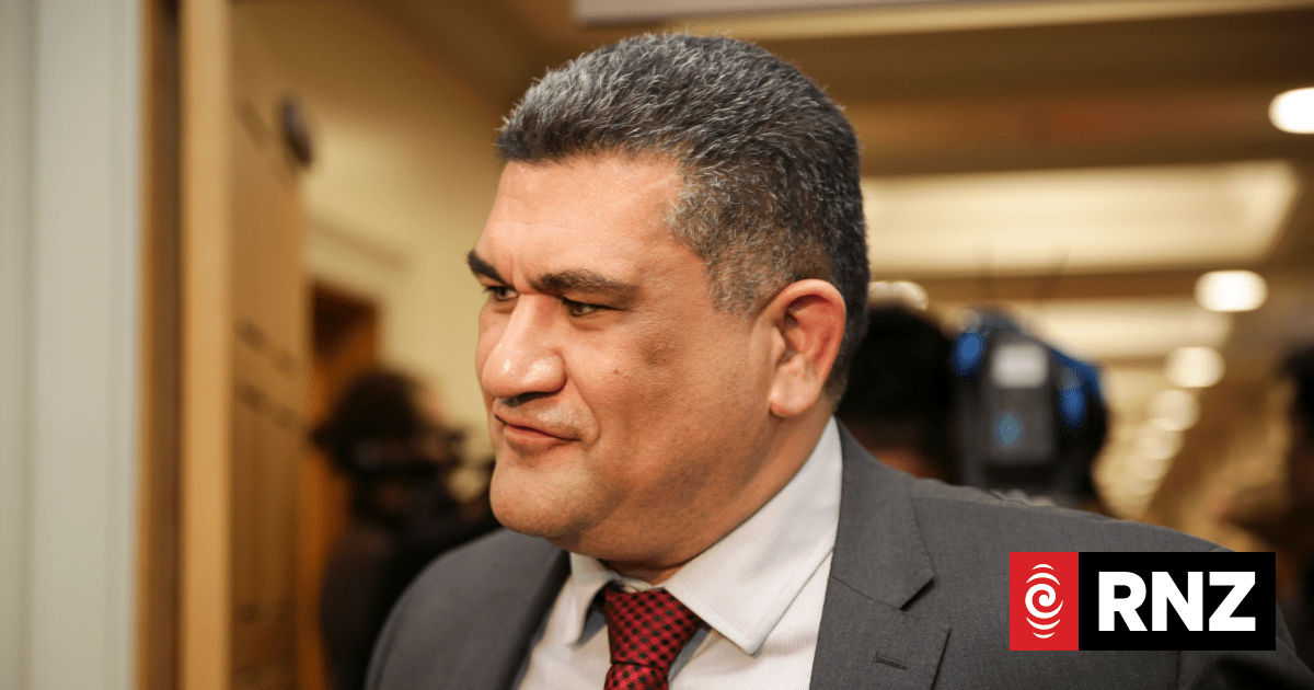 Ex Chatham Islands Council chief executive Paul Eagle apologises as audit exposes 'excessive' spending