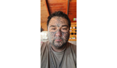 Argentinian Uber driver Diego Acuña on his full-face mataora – Te Ao Māori News