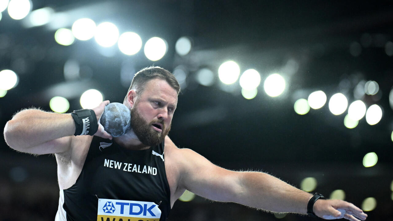 New Zealand's Walsh bags fourth world indoor gold