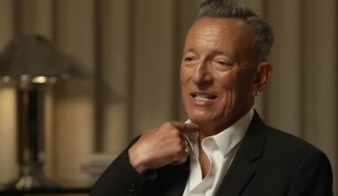 Michael Stipe Joins Bruce Springsteen At Political Show