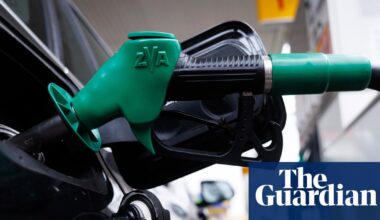 What levers could Rachel Reeves pull to help with rising prices? | Economics