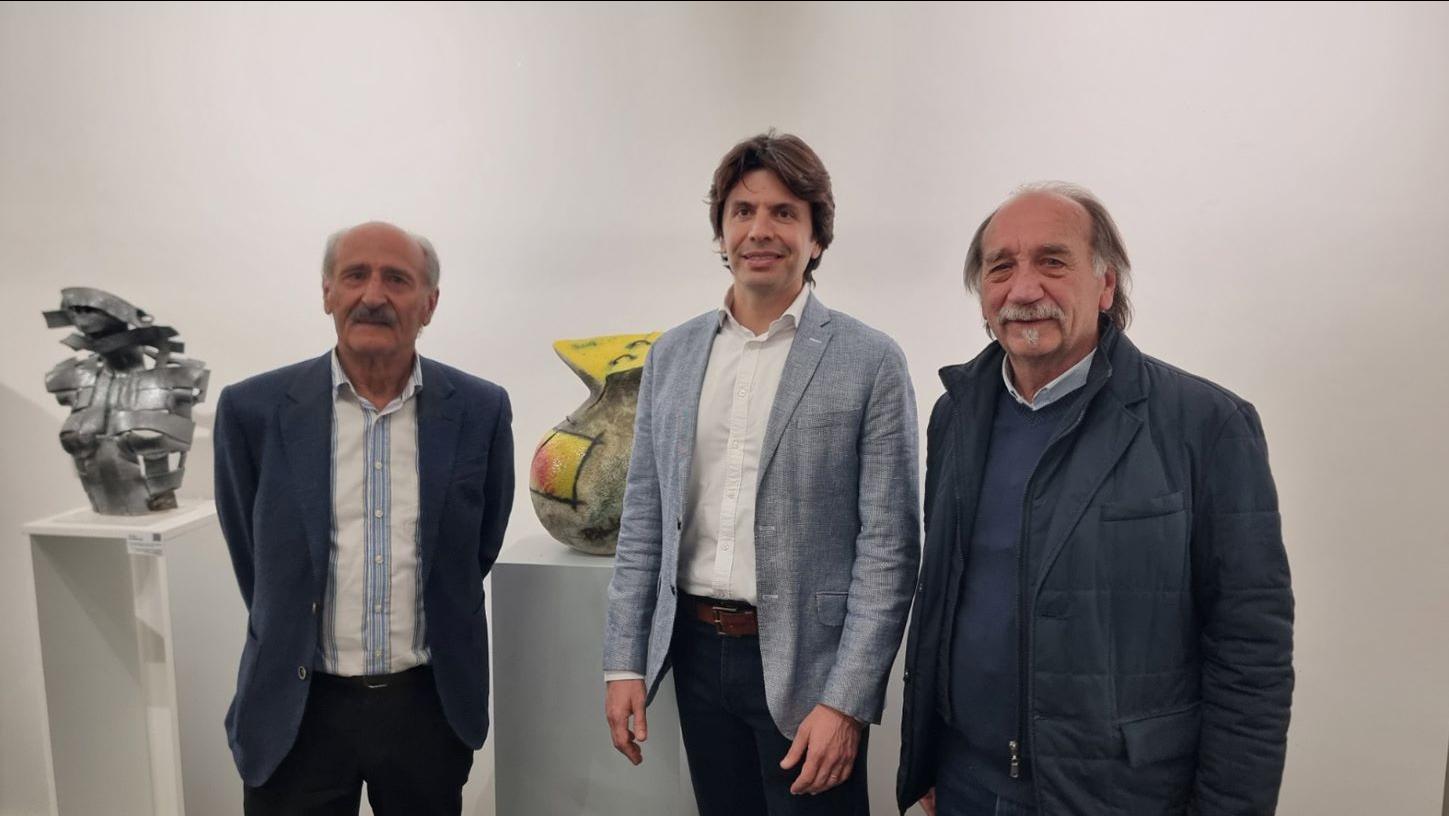 Artists Paul Haber (left) and Arturo Saccone (right) with Daniel Azzopardi, the Maltese Ambassador to Italy.