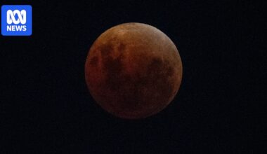 Blood moon total lunar eclipse lights up Australian sky