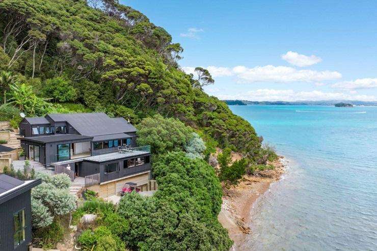Richie and Gemma McCaw's Christchurch home attracted huge interest online. They bought the luxury pad in 2021 for just over $3m. Photo / Getty Images