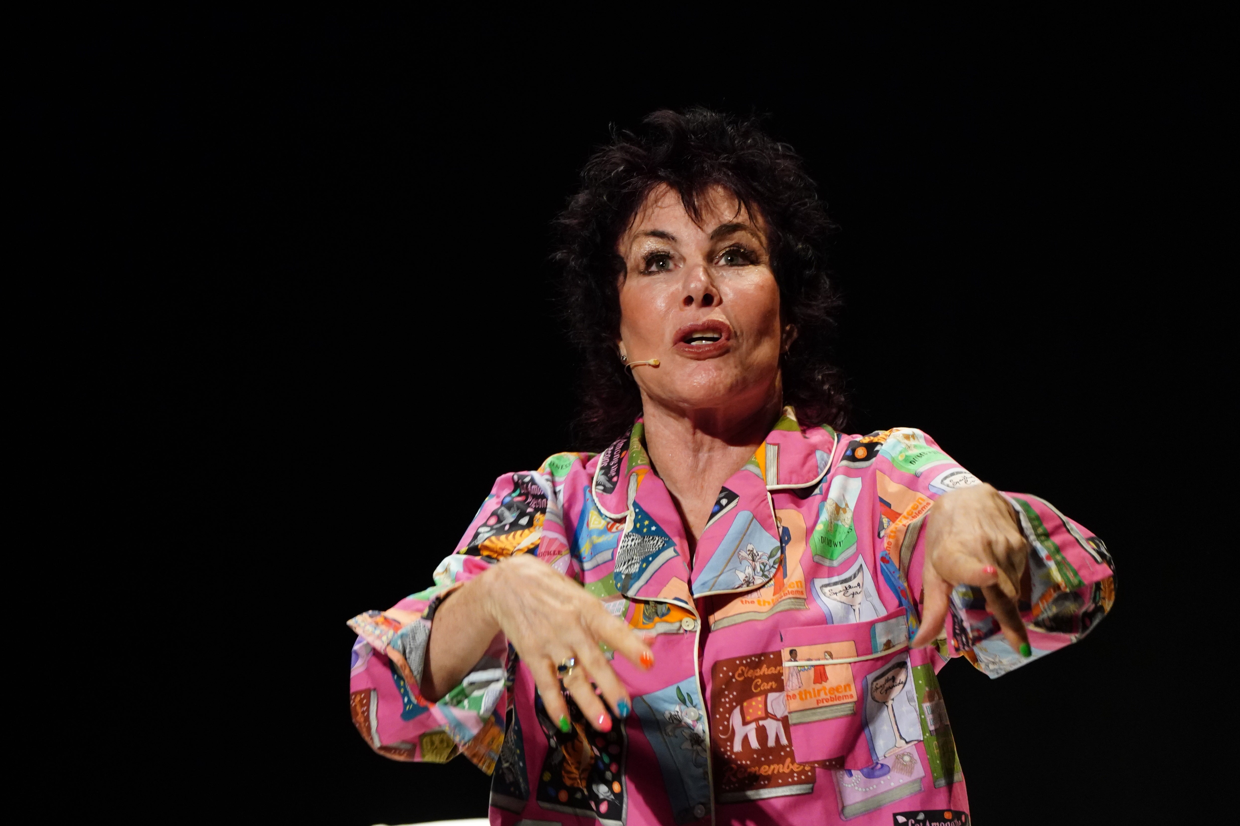 Ruby Wax is going on a UK tour this year