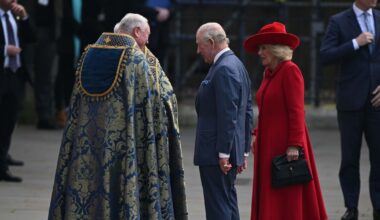 King Charles' firm three-word command to Queen Camilla caught by lip reader | Royal | News