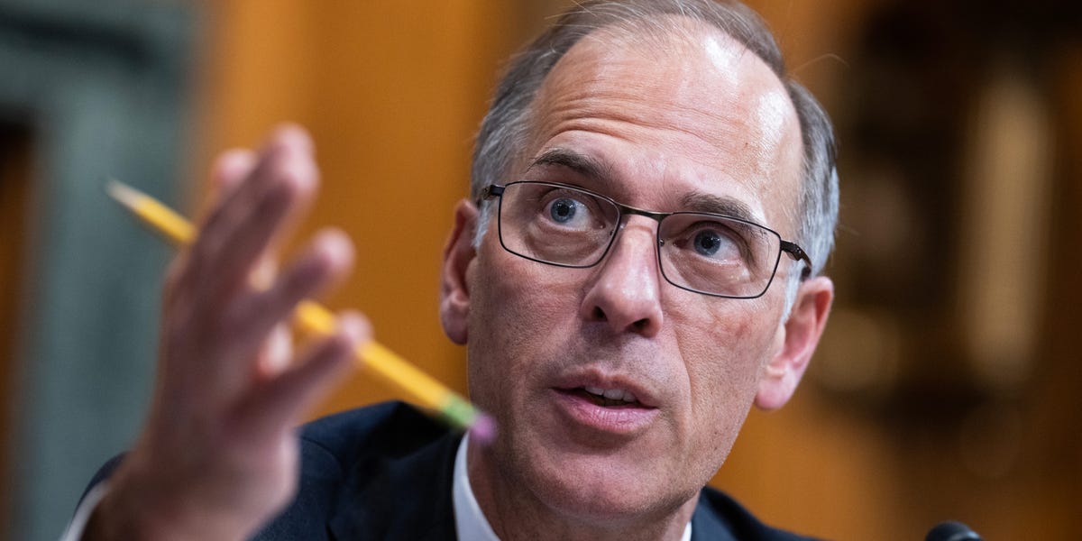 Economist Mark Zandi Flags Threshold for Oil to Trigger a Recession