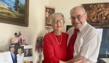 On The Up: Napier couple mark 70 years of marriage with letter from King and Queen