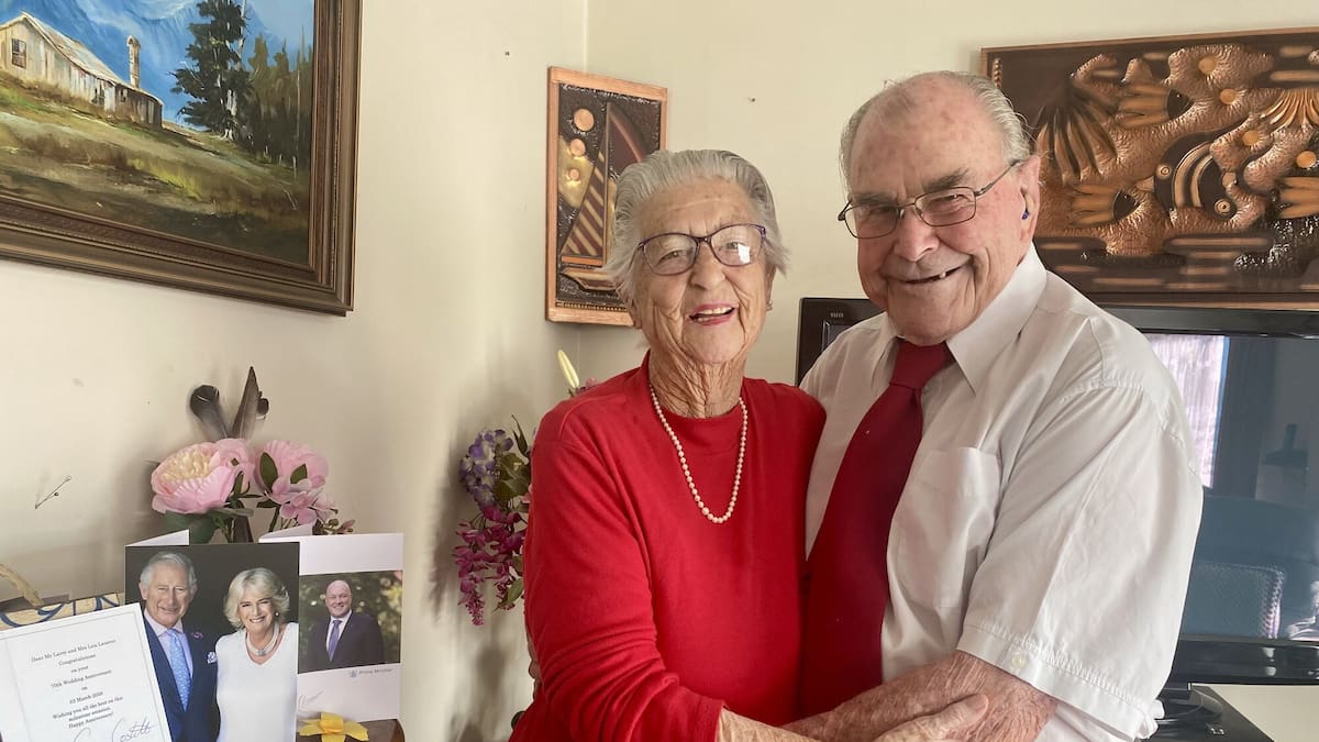 On The Up: Napier couple mark 70 years of marriage with letter from King and Queen