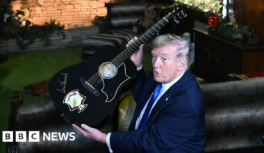 Ultimatums, diplomacy and a trip to Graceland as Trump eyes a deal with Iran - BBC