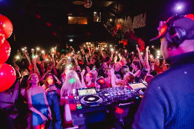 No longer nervous, Lorde performs at Glastonbury in 2025. The UK festival drew over 200,000 music fans, but Lorde's first gig at the Galatos was in front of a handful of people. Photo / Getty Images