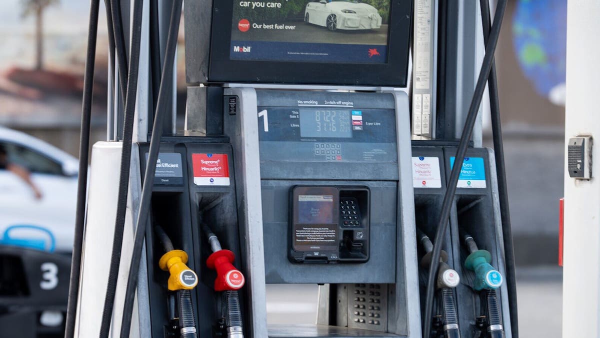 Nicola Willis urges motorists not to panic-buy fuel as oil prices spike