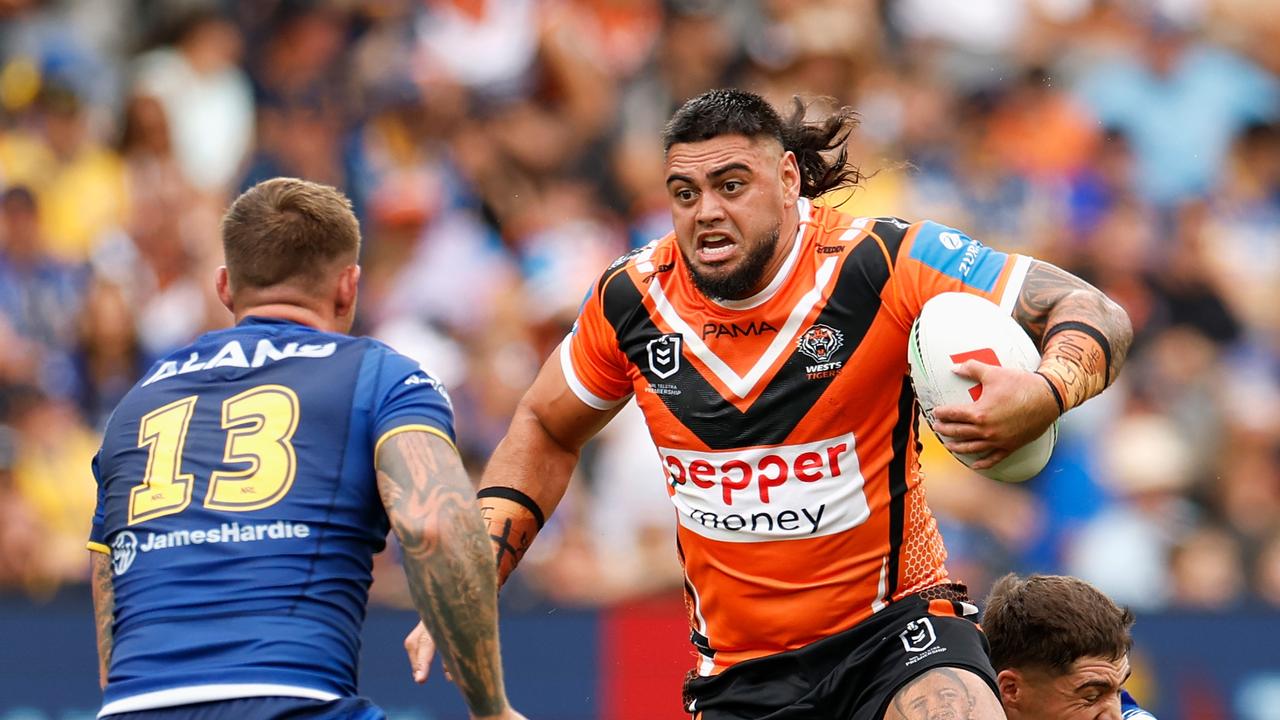 How a chat with Benji Marshall helped Royce Hunt turn career around, dropped to NSW Cup, Wests Tigers vs Cowboys, Round 2