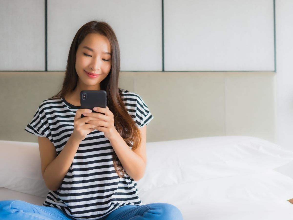 Effects of Self-Compassion and Mindfulness Interventions on Mental Health and Work-Related Outcomes Among Japanese Workers: Randomized Controlled Trial