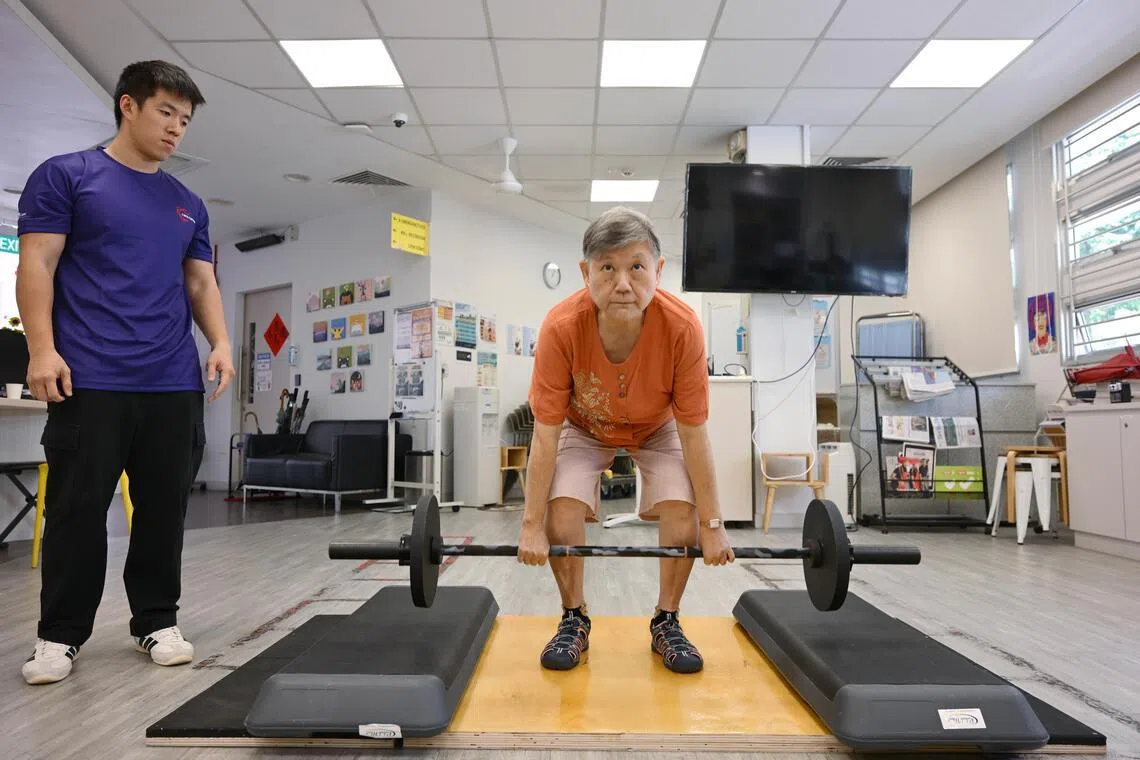 More seniors raising the bar on strength training