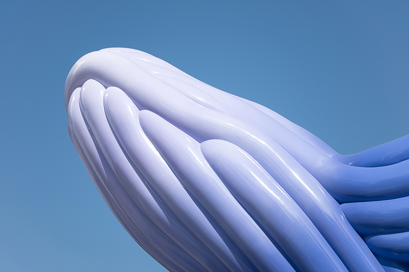 9 metre stainless steel whale sculpture installed in zhanjiang china by ferdi b dick 3