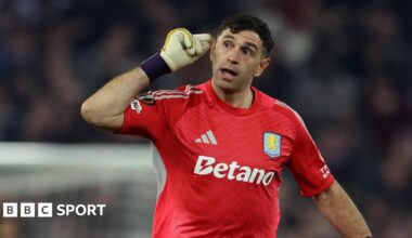 Emi Martinez gestures