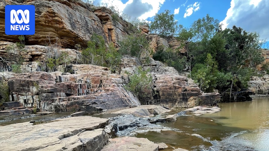 Warning fracking on Tanumbirini Station could damage hot springs