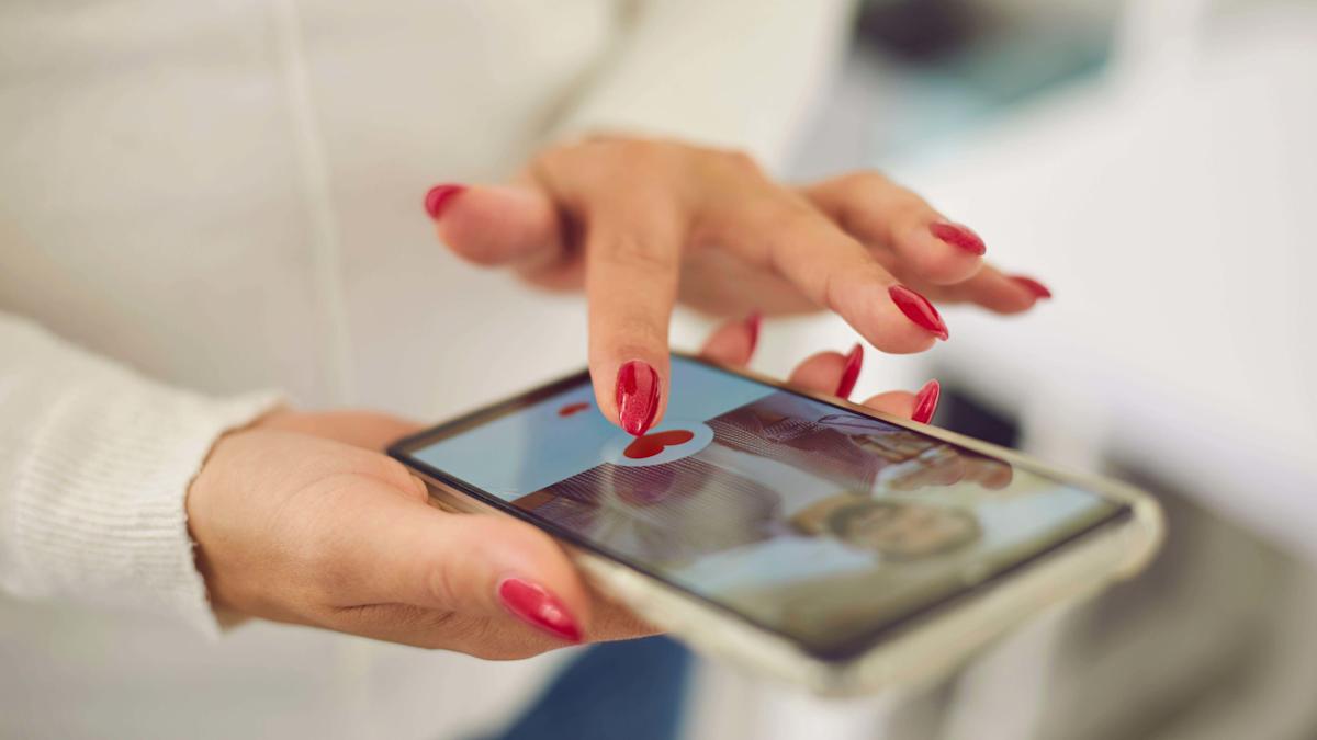 Tinder wants young singletons to break up with endless swiping amid new features