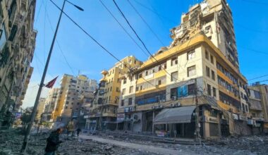 'It's not Uber': Hercules departs Auckland for Middle East in 'complex' rescue mission - NZ Herald