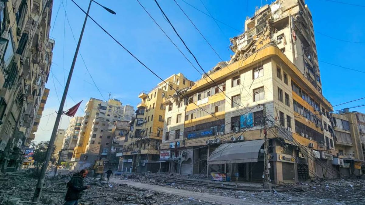 'It's not Uber': Hercules departs Auckland for Middle East in 'complex' rescue mission - NZ Herald