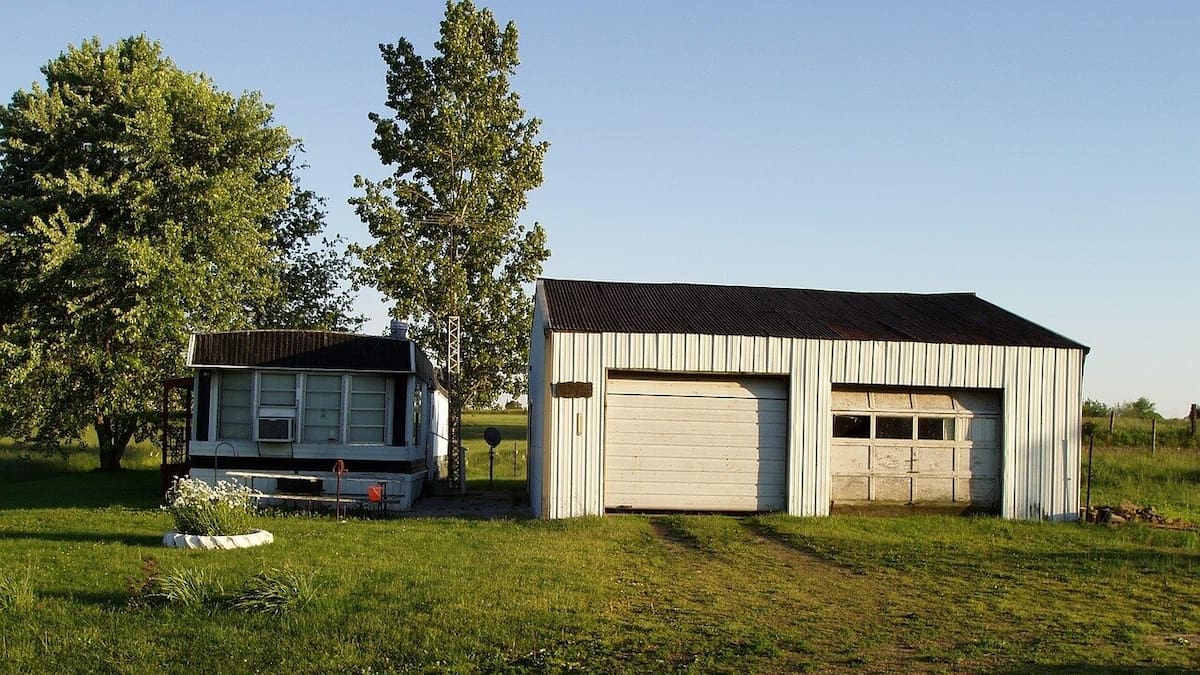 Kiwis need sheds, not carpeted ‘car bedroom’ garages – Glenn Dwight