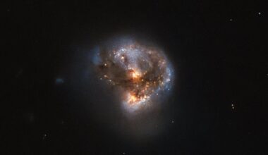 A megamaser acts as an astronomical laser that beams out microwave emission rather than visible light. Credit: ESA/Hubble