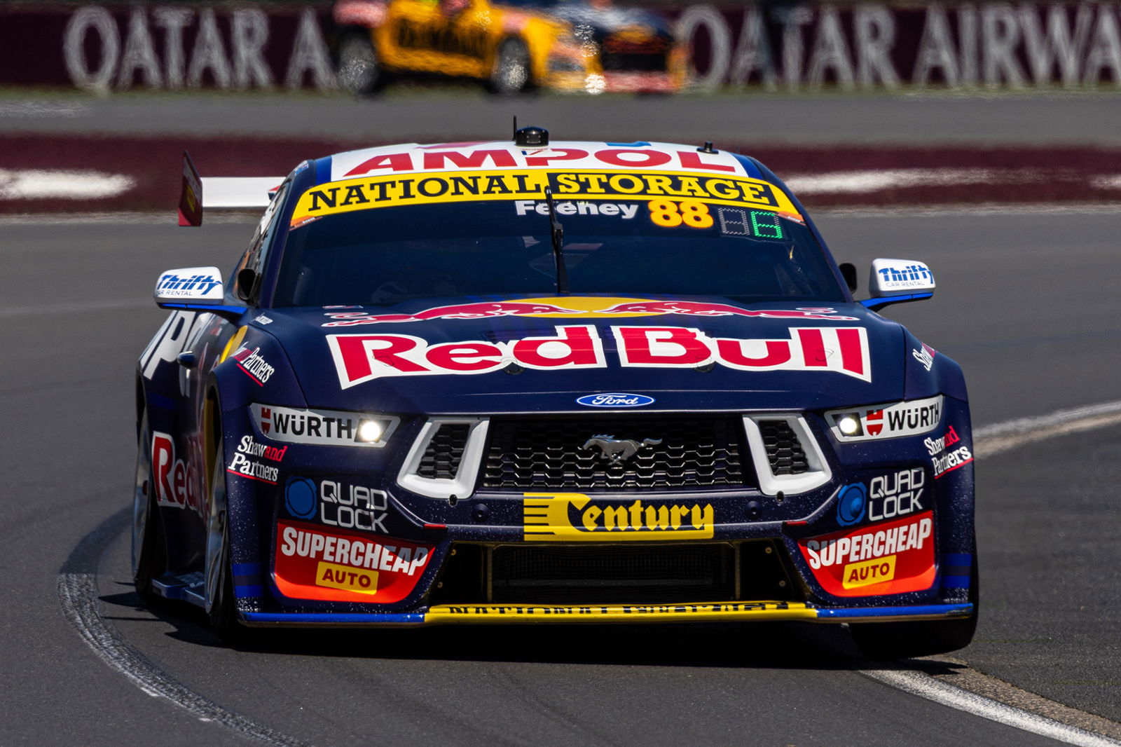 Feeney on pole as ‘car park’ chaos strikes Melbourne Supercars