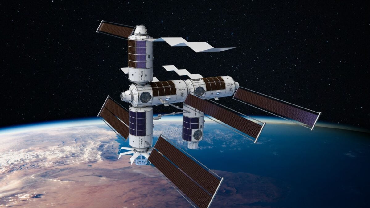 5 Companies Competing to Replace the International Space Station