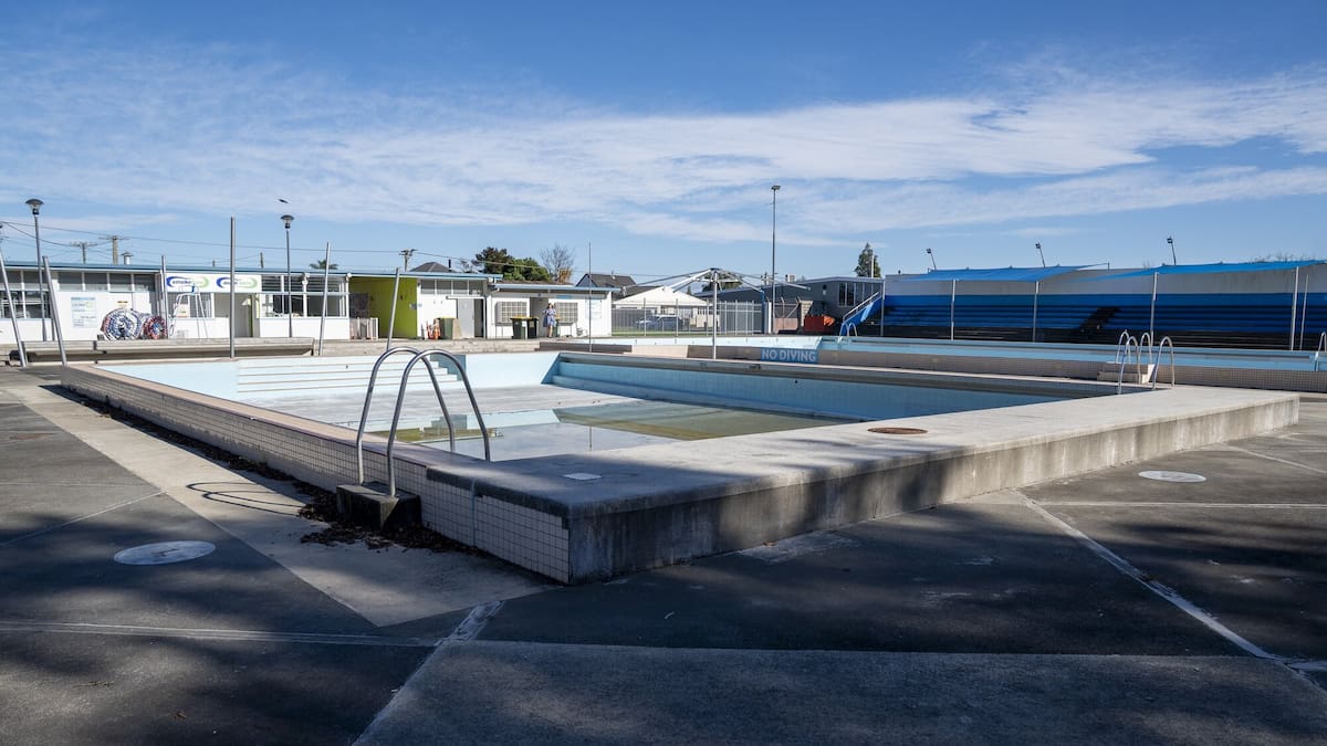 Hastings’ Frimley Pools closing, to be replaced by grass