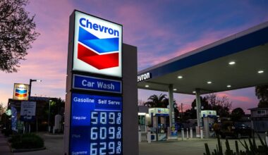 US consumer inflation unchanged but price shocks from Iran war loom