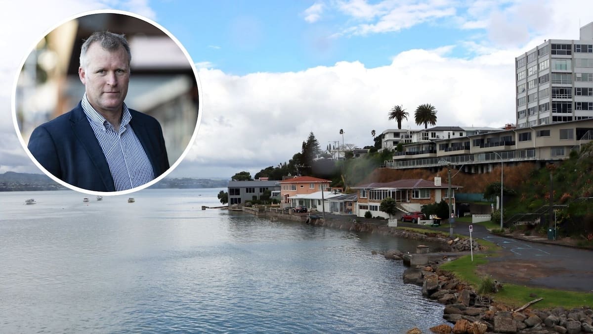 Tauranga oil spill risk rises as council plans faster harbour response