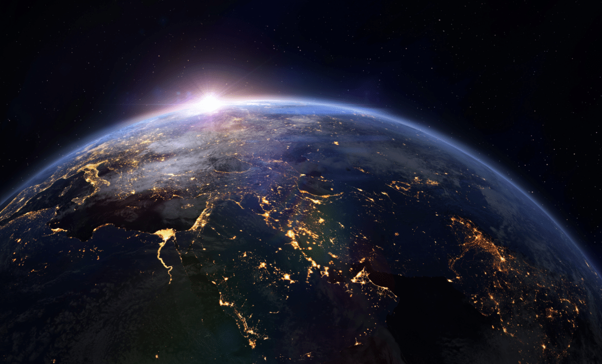 Could Earth Stay Habitable Us New Study Reveals Surprising Answer