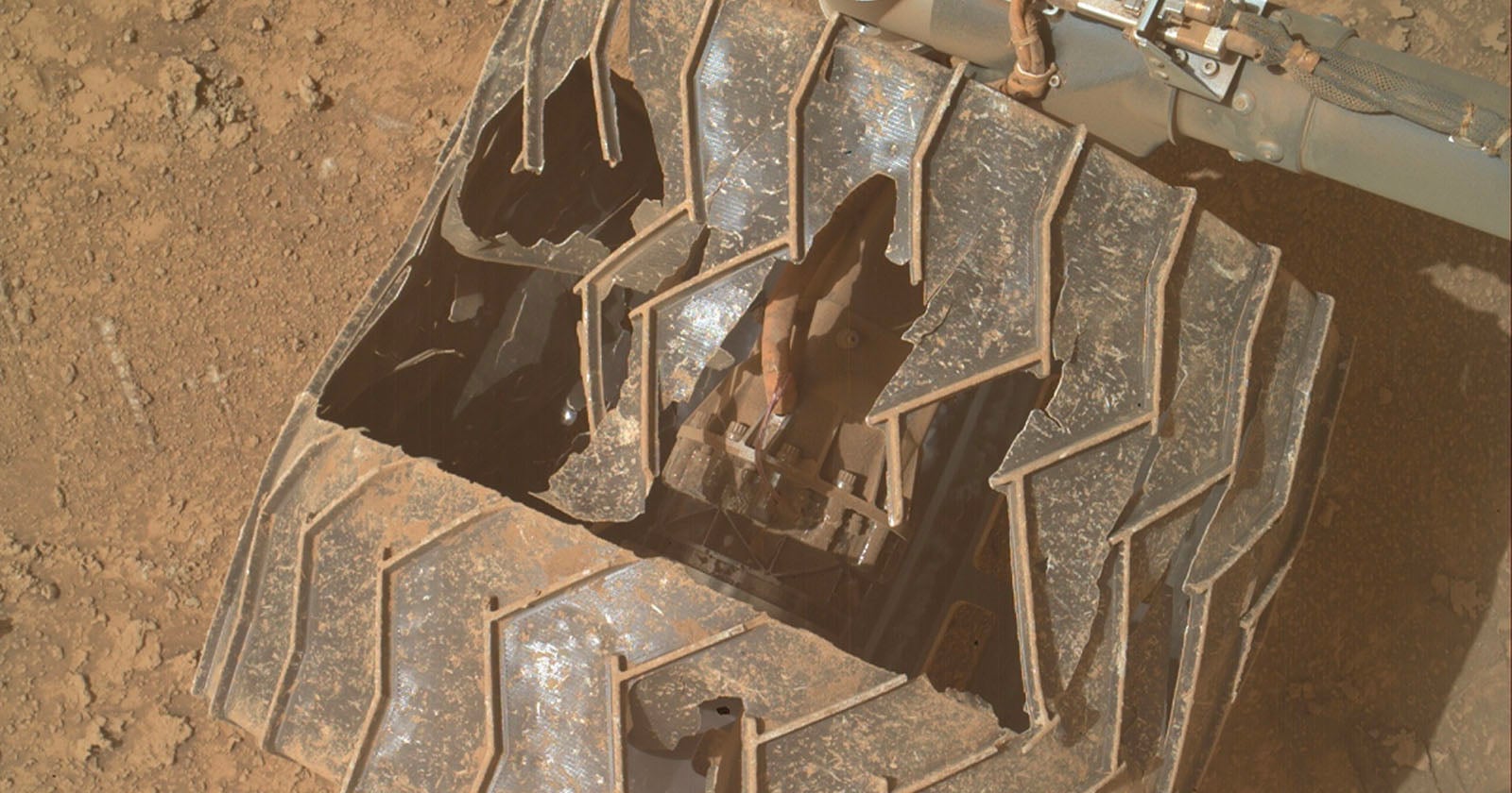 There's an Even Larger Hole in the Wheel of NASA's Mars Curiosity Rover