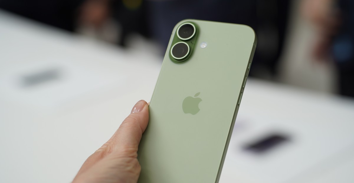 A new RCS update could connect iPhone and Android video calls, someday