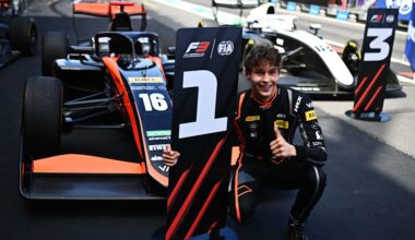 Del Pino leads home Deligny for VAR 1-2 after Red Flag