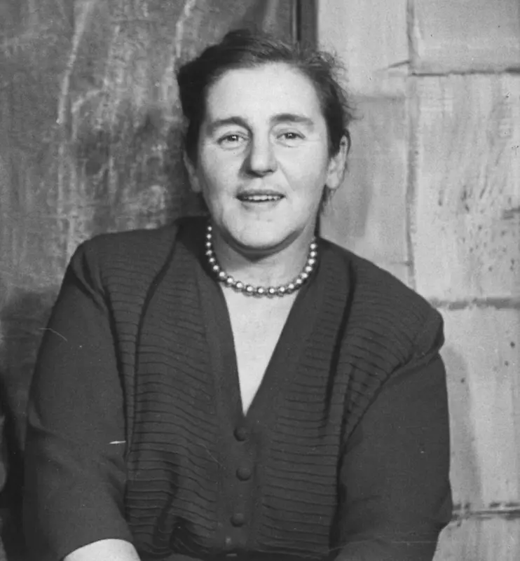 Dorothy mid shot page 1