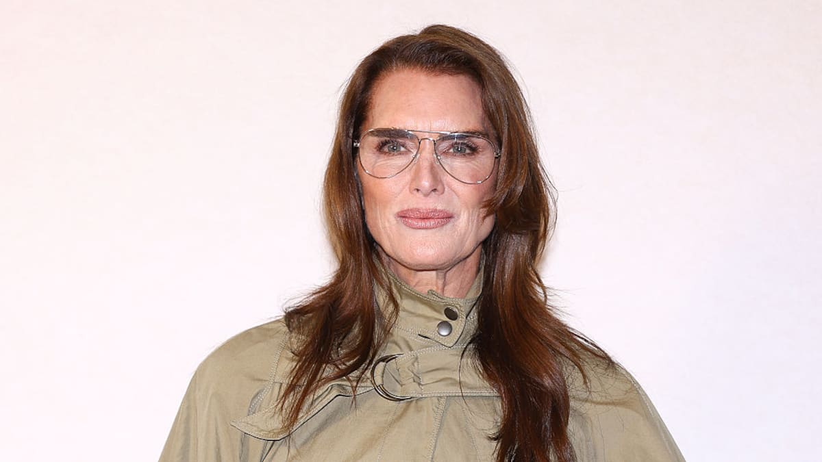 Brooke Shields recalls JFK jnr romance and ‘best kiss’ claim after FX show
