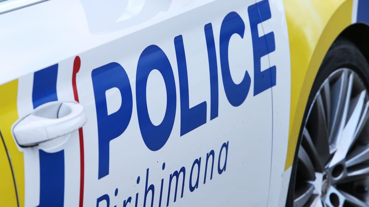 Whangārei firearms incident: Police and AOS search home, man in custody
