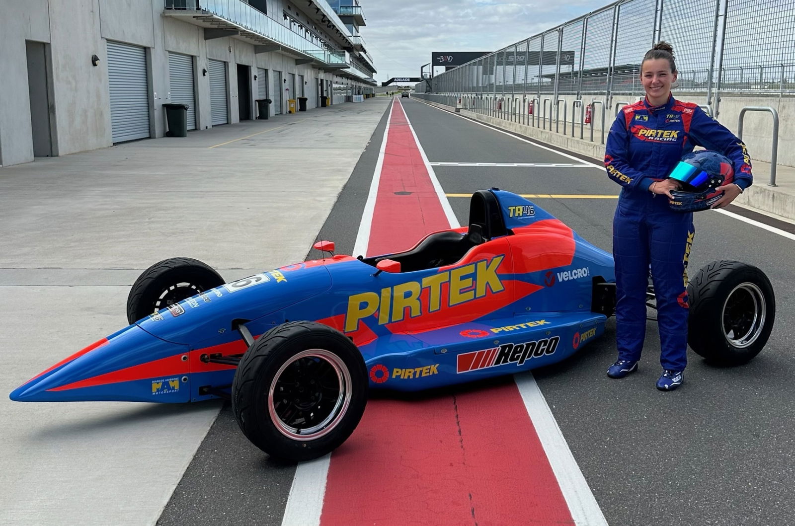 Ambrose reveals tribute livery for Formula Ford return