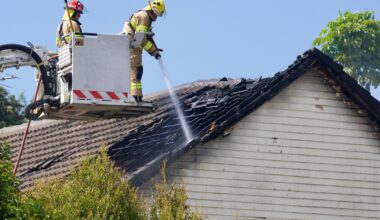 Auckland fires: Man runs from Ponsonby house as blaze takes hold