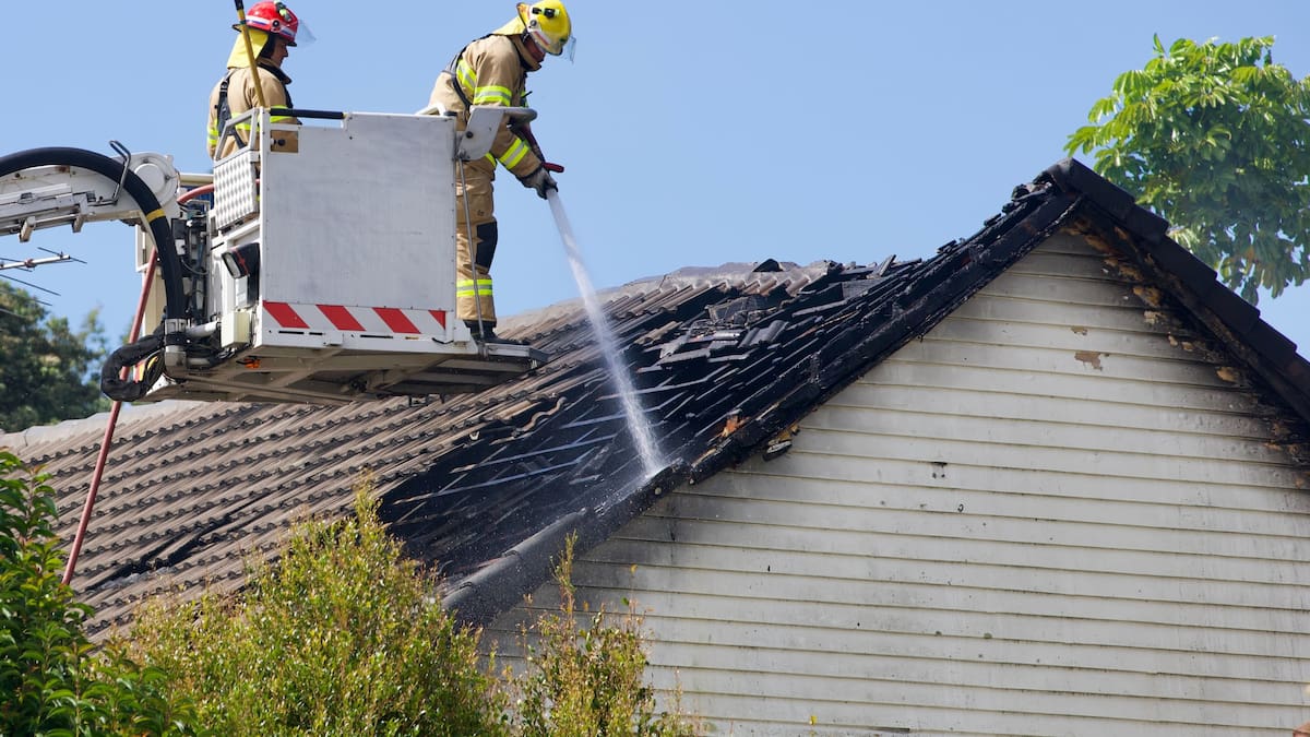 Auckland fires: Man runs from Ponsonby house as blaze takes hold